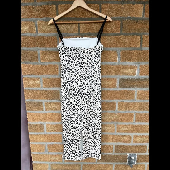 By Egreis Cheetah Bodycon Hazel Dress small - Picture 6 of 10